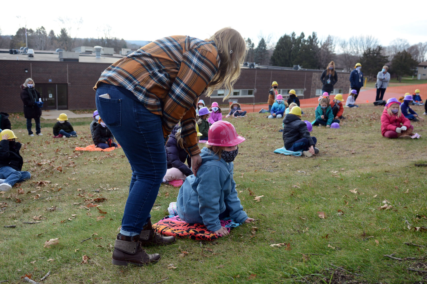 Baraboo school breaks ground on outdoor learning space